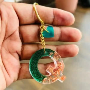 resin key chain “q” letter