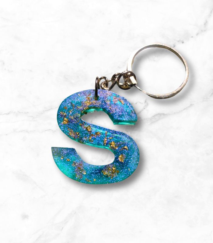 resin key chain “s” letter