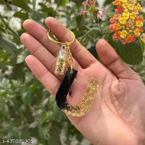 resin key chain “u” letter